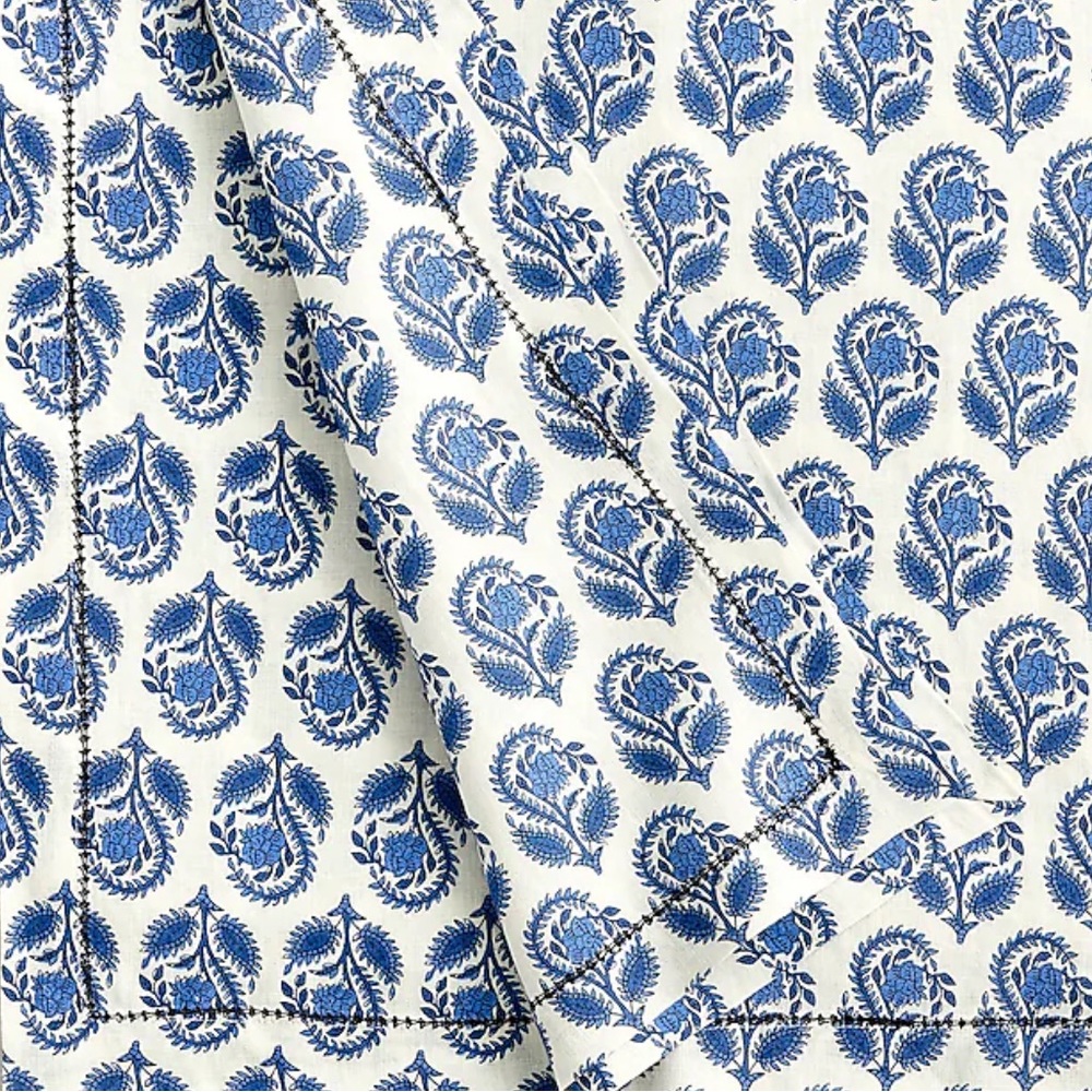 NWT J. Crew Limited Edition Linen Tablecloth - Picture 2 of 6